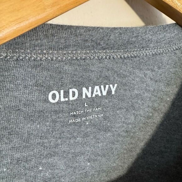SALE! Women’s Gray Old Navy 30th Anniversary Tee Size L EUC - Picture 6 of 6